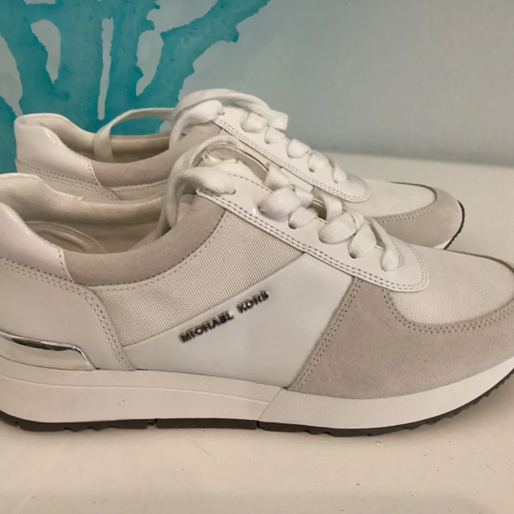 REDUCED NEW Michael Kors Women White Leather Suede Textile Sneakers Shoes Size 7